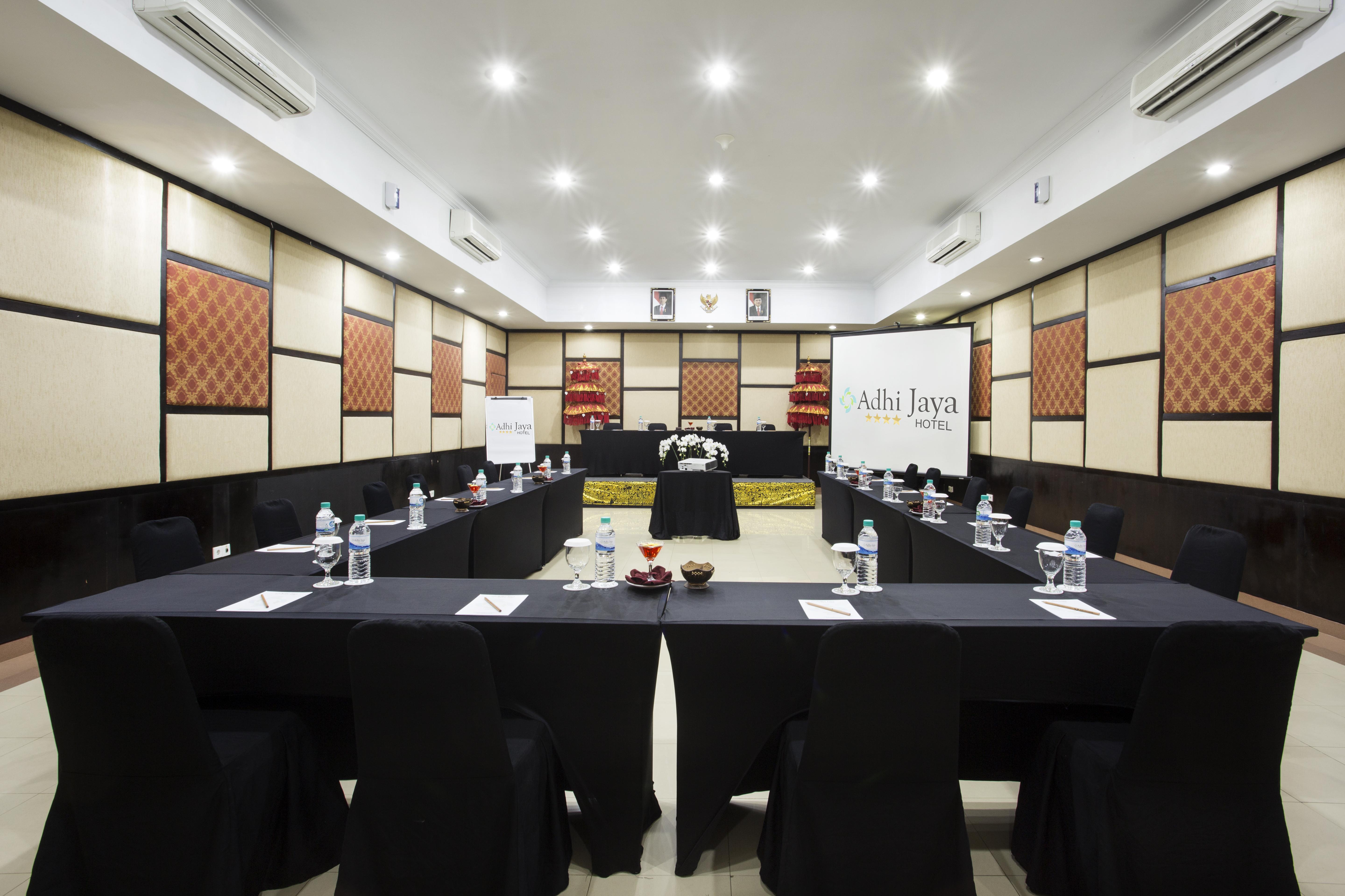 Adhi Jaya Hotel Kuta  Luaran gambar
