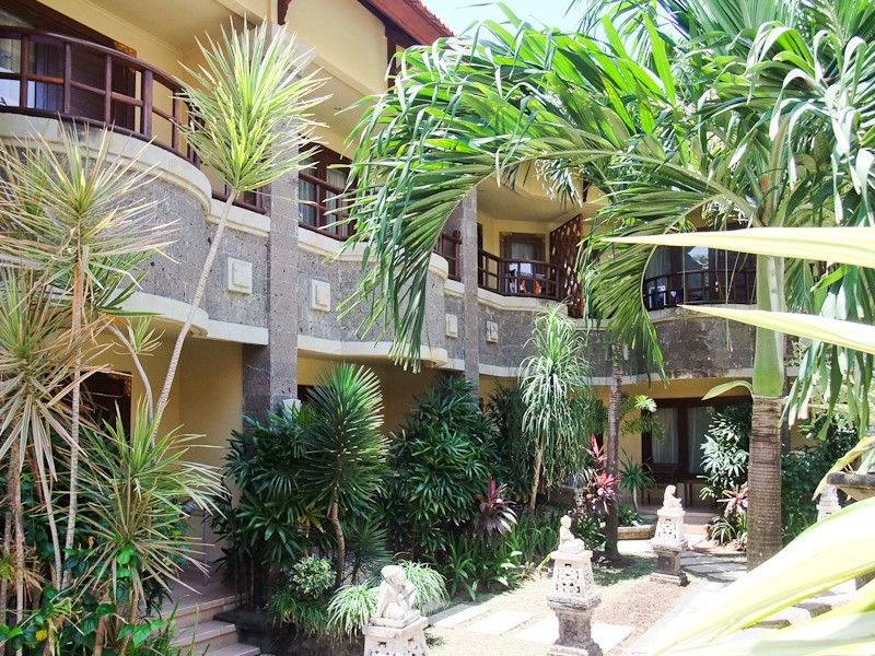 Adhi Jaya Hotel Kuta  Luaran gambar