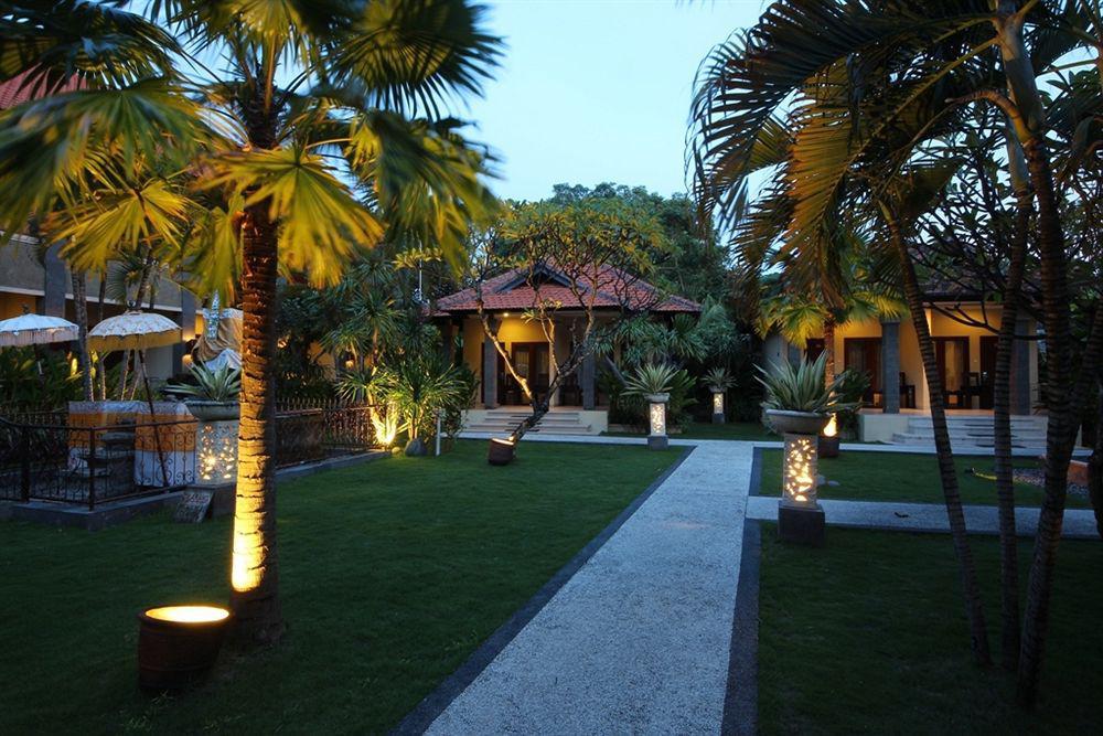 Adhi Jaya Hotel Kuta  Luaran gambar